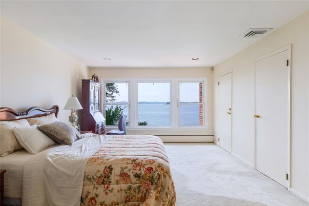 Bedroom, Interior, Recessed Lighting, Water