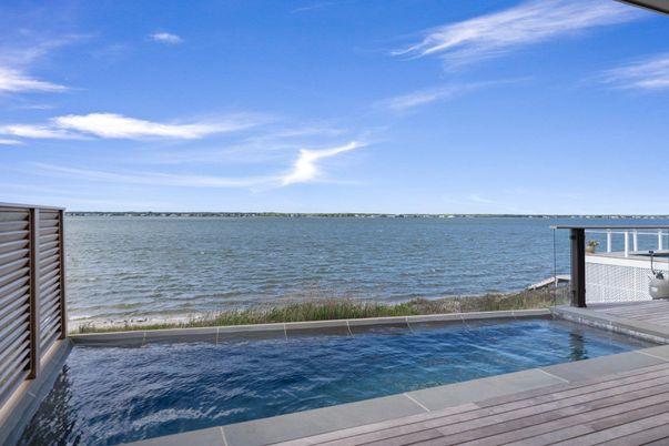 Exterior, Pool, Water