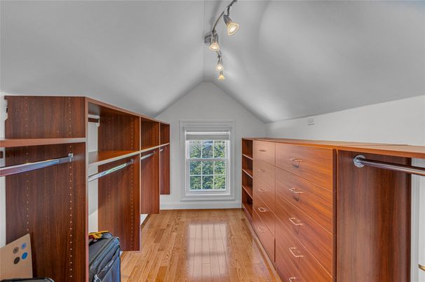 Interior, Walk-in Closets, Wood Texture Flooring