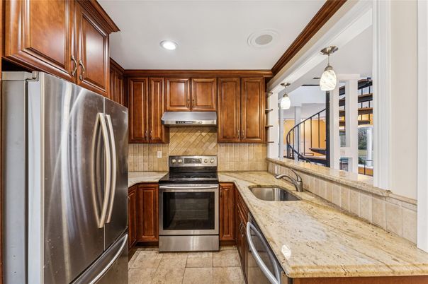 Interior, Kitchen, Pendant Lights, Recessed Lighting, Stainless Steel Appliances