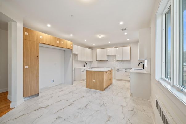 Interior, Kitchen, Marble, Recessed Lighting