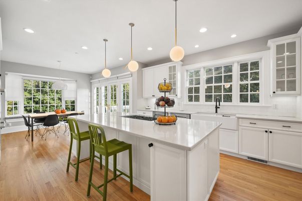 Dining room, Interior, Kitchen, Pendant Lights, Recessed Lighting, Wood Texture Flooring