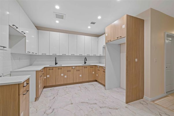 Interior, Kitchen, Marble, Recessed Lighting