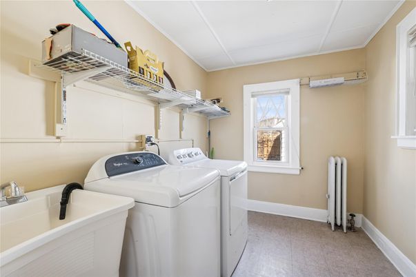 Interior, Washer