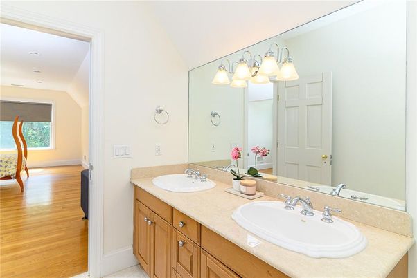 Bathroom, Dual Sink Vanities, Interior, Wood Texture Flooring