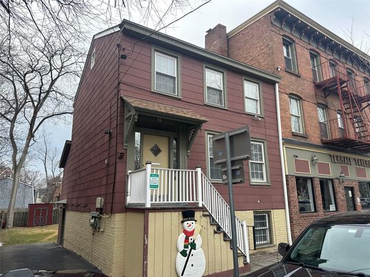 Exterior, Facade, Brick Facade, Rowhouse