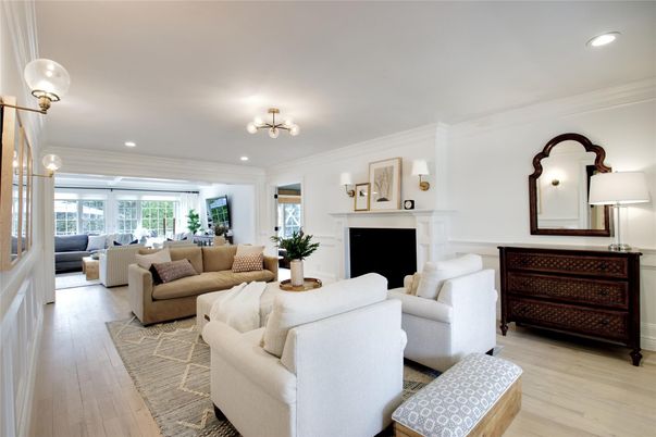 Fireplace, Interior, Living room, Pendant Lights, Recessed Lighting, Wood Texture Flooring