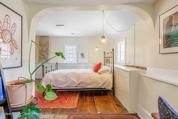 Bedroom, Interior, Pendant Lights, Wood Texture Flooring