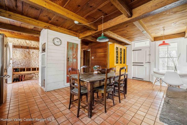 Dining room, Interior, Pendant Lights, Wooden Beams, Wooden Ceilings
