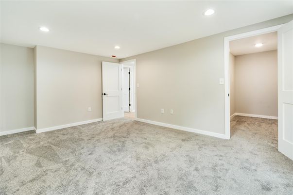 Empty room, Interior, Recessed Lighting