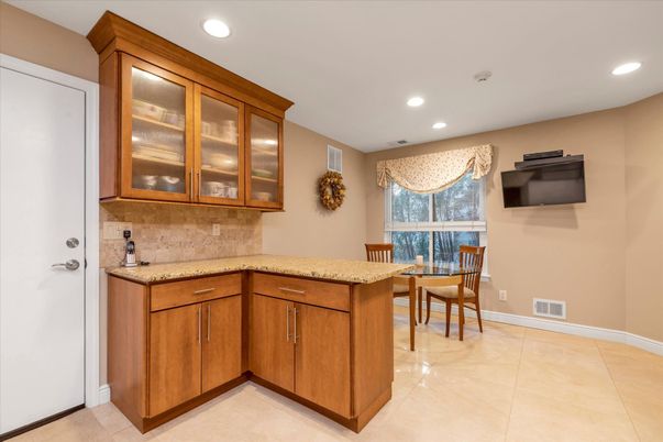 Dining room, Interior, Recessed Lighting