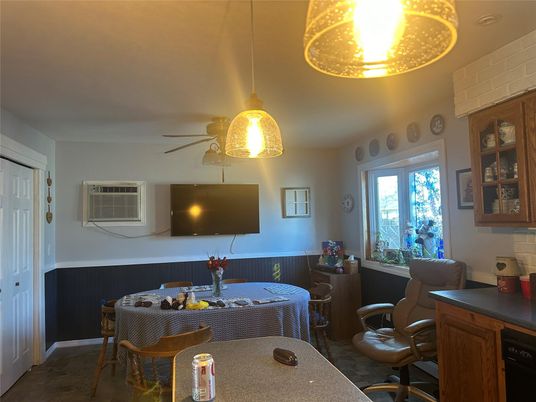 Dining room, Interior, Pendant Lights