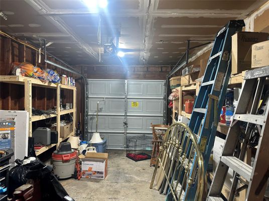 Garage, Interior