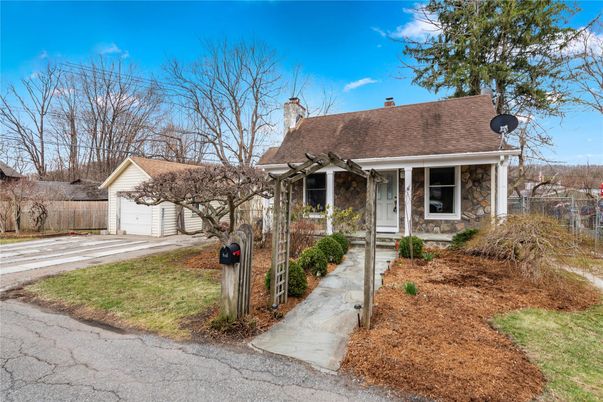 Backyard, Detached Garage, Exterior, Facade, Cape Cod