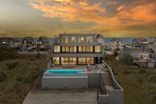 Exterior, Facade, Pool, Modern
