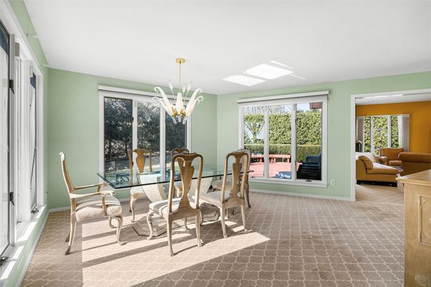 Chandelier, Dining room, Interior