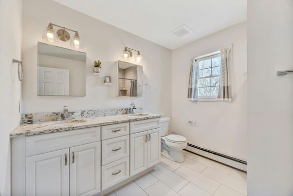 Bathroom, Dual Sink Vanities, Interior
