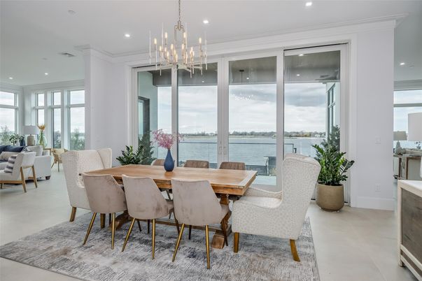 Dining room, Interior, Pendant Lights, Recessed Lighting, Water