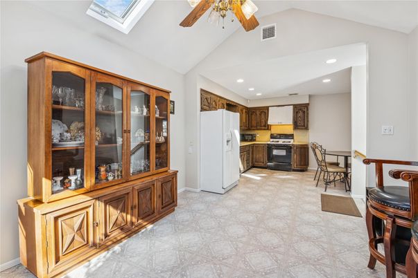 Dining room, Interior, Kitchen, Recessed Lighting