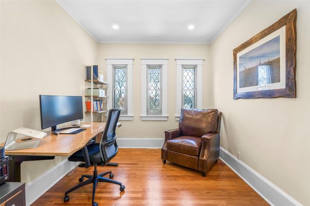 Home Office, Interior, Recessed Lighting, Wood Texture Flooring
