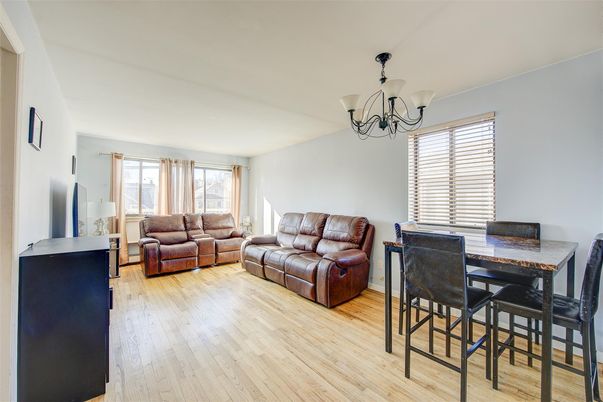 Chandelier, Dining room, Interior, Living room, Wood Texture Flooring