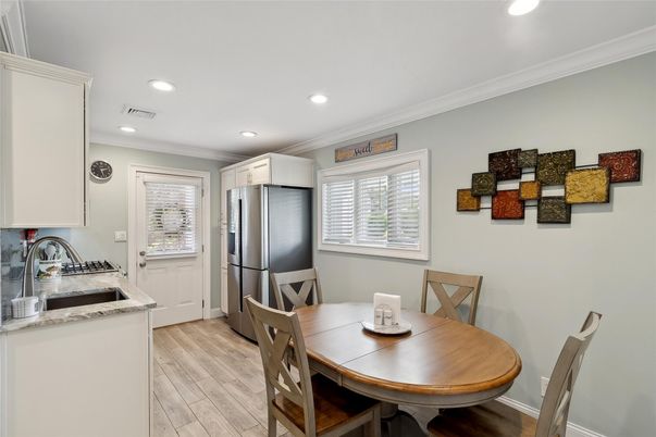 Dining room, Interior, Kitchen, Recessed Lighting, Wood Texture Flooring