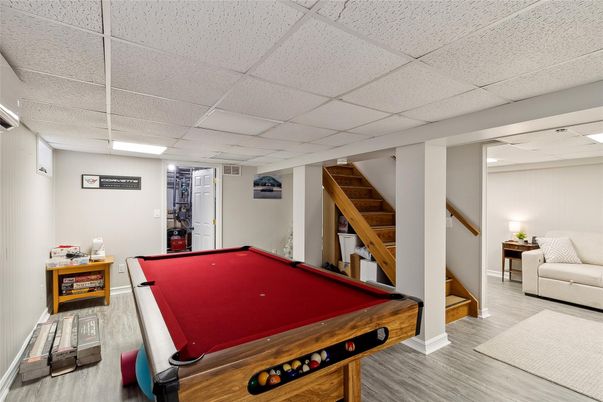 Billiard Table, Game Room, Interior, Wood Texture Flooring