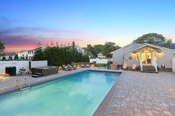 Exterior, Hot Tub, Pool