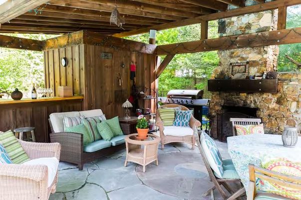 Exterior, Fireplace