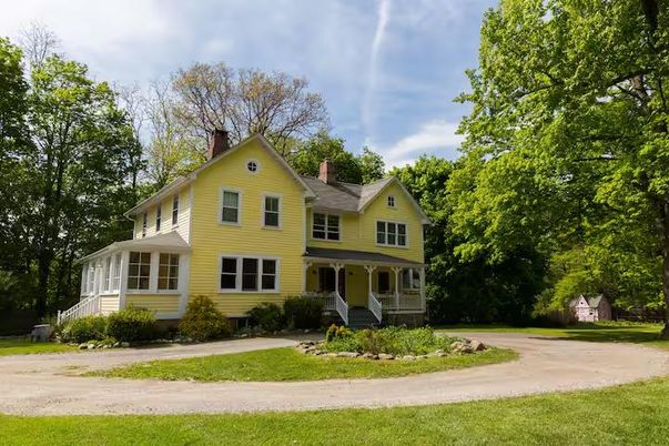 Backyard, Exterior, Facade, Farmhouse