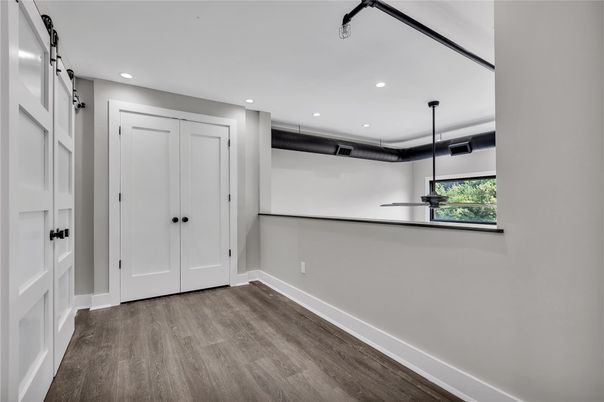 Interior, Pendant Lights, Recessed Lighting, Wood Texture Flooring