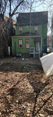 Exterior, Facade, American Foursquare