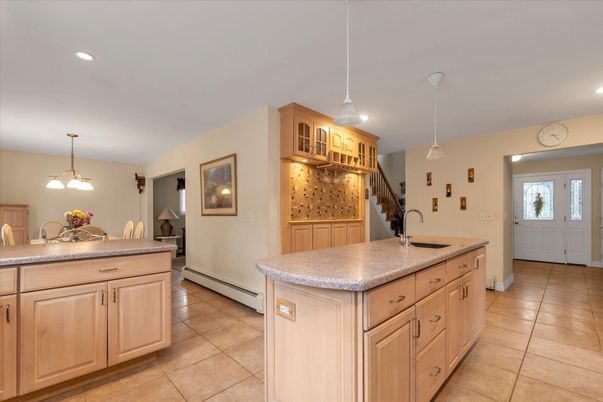 Dining room, Interior, Kitchen, Pendant Lights, Recessed Lighting