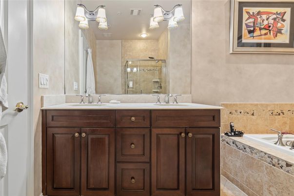 Bathroom, Dual Sink Vanities, Interior
