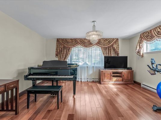 Chandelier, Interior, Piano, Wood Texture Flooring