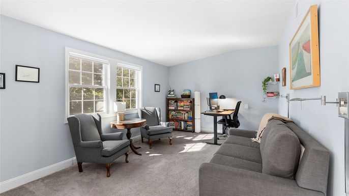 Home Office, Interior