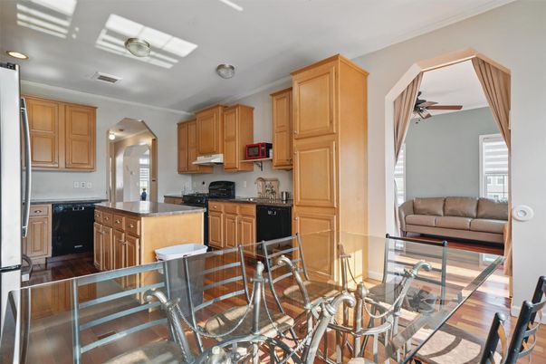 Dining room, Interior, Kitchen, Recessed Lighting, Wood Texture Flooring