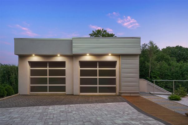 Attached, Exterior, Facade, Modern