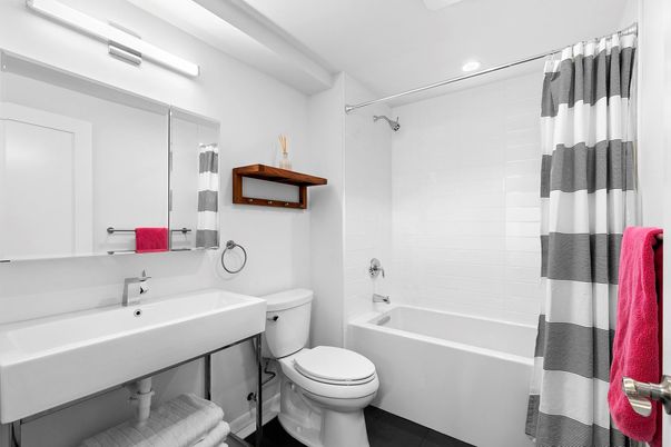 Bathroom, Interior, Recessed Lighting