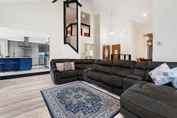 Interior, Kitchen, Living room, Pendant Lights, Recessed Lighting, Wood Texture Flooring