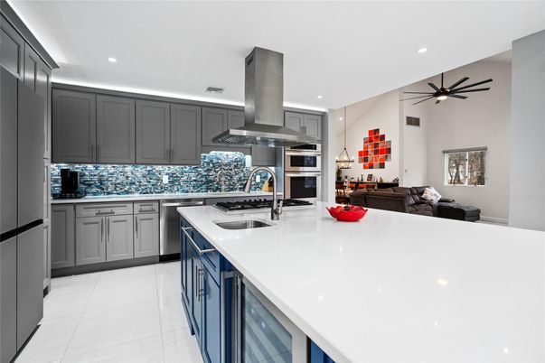 Interior, Kitchen, Living room, Recessed Lighting, Stainless Steel Appliances