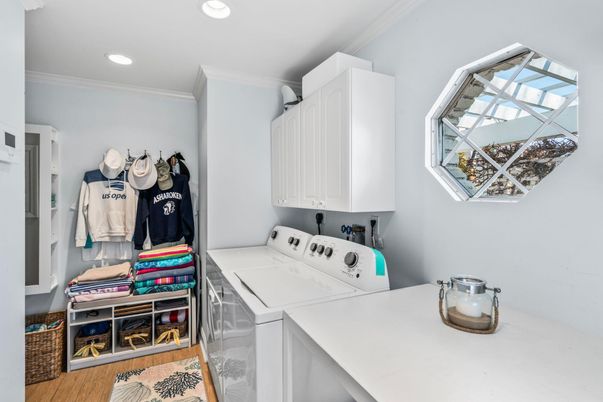 Interior, Recessed Lighting, Washer