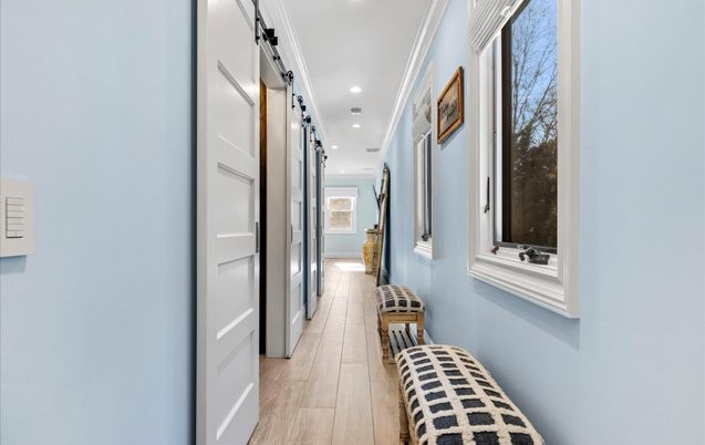 Interior, Recessed Lighting, Wood Texture Flooring