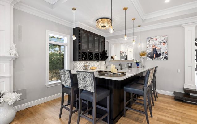Interior, Pendant Lights, Recessed Lighting, Wood Texture Flooring