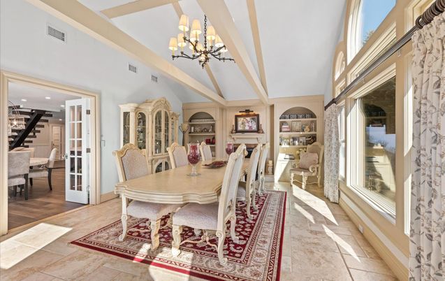 Chandelier, Dining room, Interior