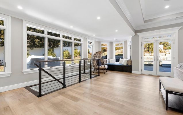 Interior, Recessed Lighting, Wood Texture Flooring
