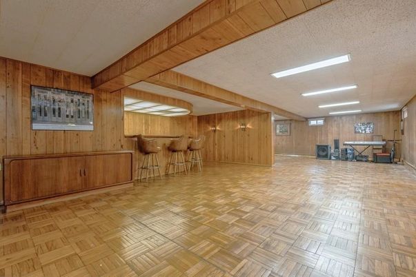 Interior, Recessed Lighting, Wood Texture Flooring, Wooden Walls