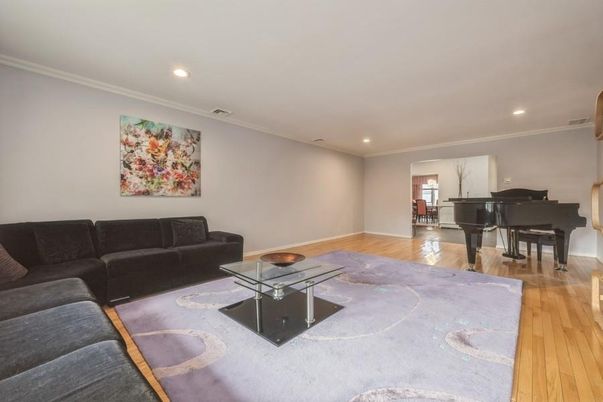 Interior, Living room, Piano, Recessed Lighting, Wood Texture Flooring