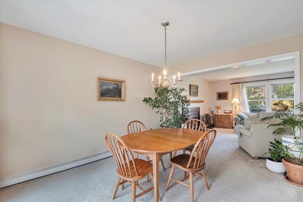 Chandelier, Dining room, Interior, Living room