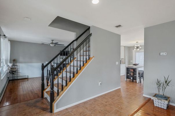 Chandelier, Dining room, Interior, Recessed Lighting, Wood Texture Flooring